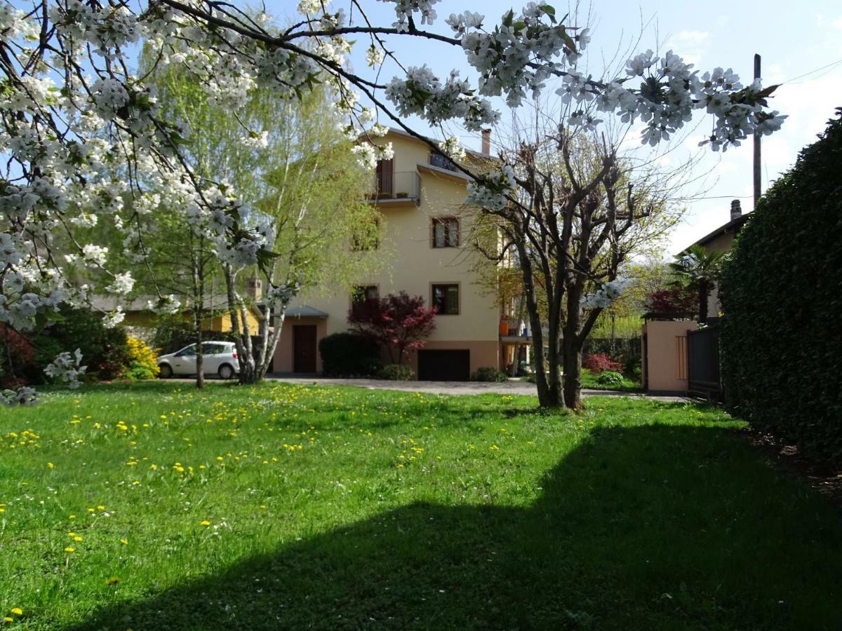 Bed and Breakfast La Casa Di Clara à Esine Extérieur photo